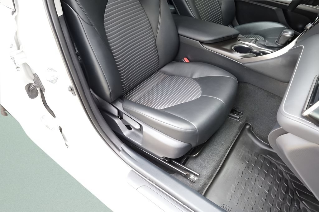 Certified 2023 Toyota Camry SE FWD image 24