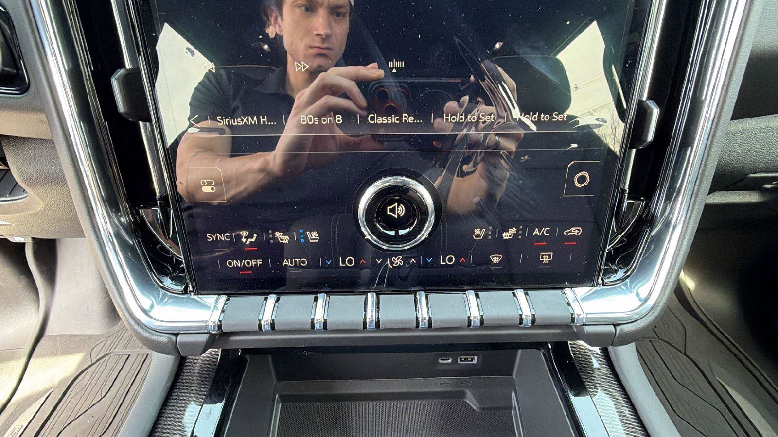 New 2026 GMC Yukon XL Elevation w/ Elevation Premium Package AWD/4WD image 26