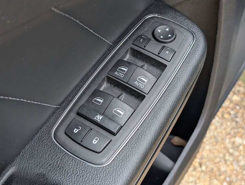 Used 2023 Dodge Charger R/T w/ Plus Group image 15