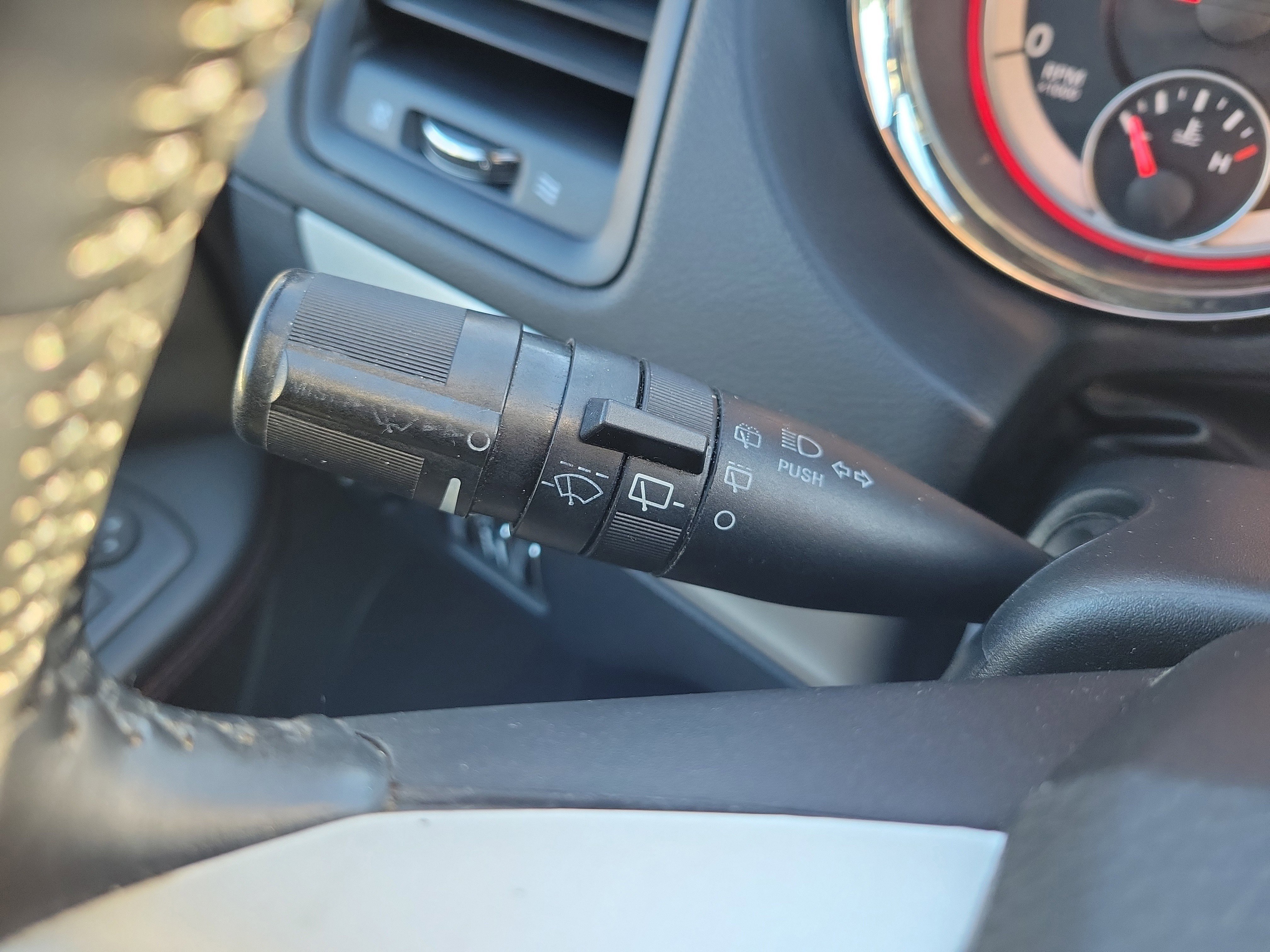 Used 2017 Dodge Grand Caravan GT image 26