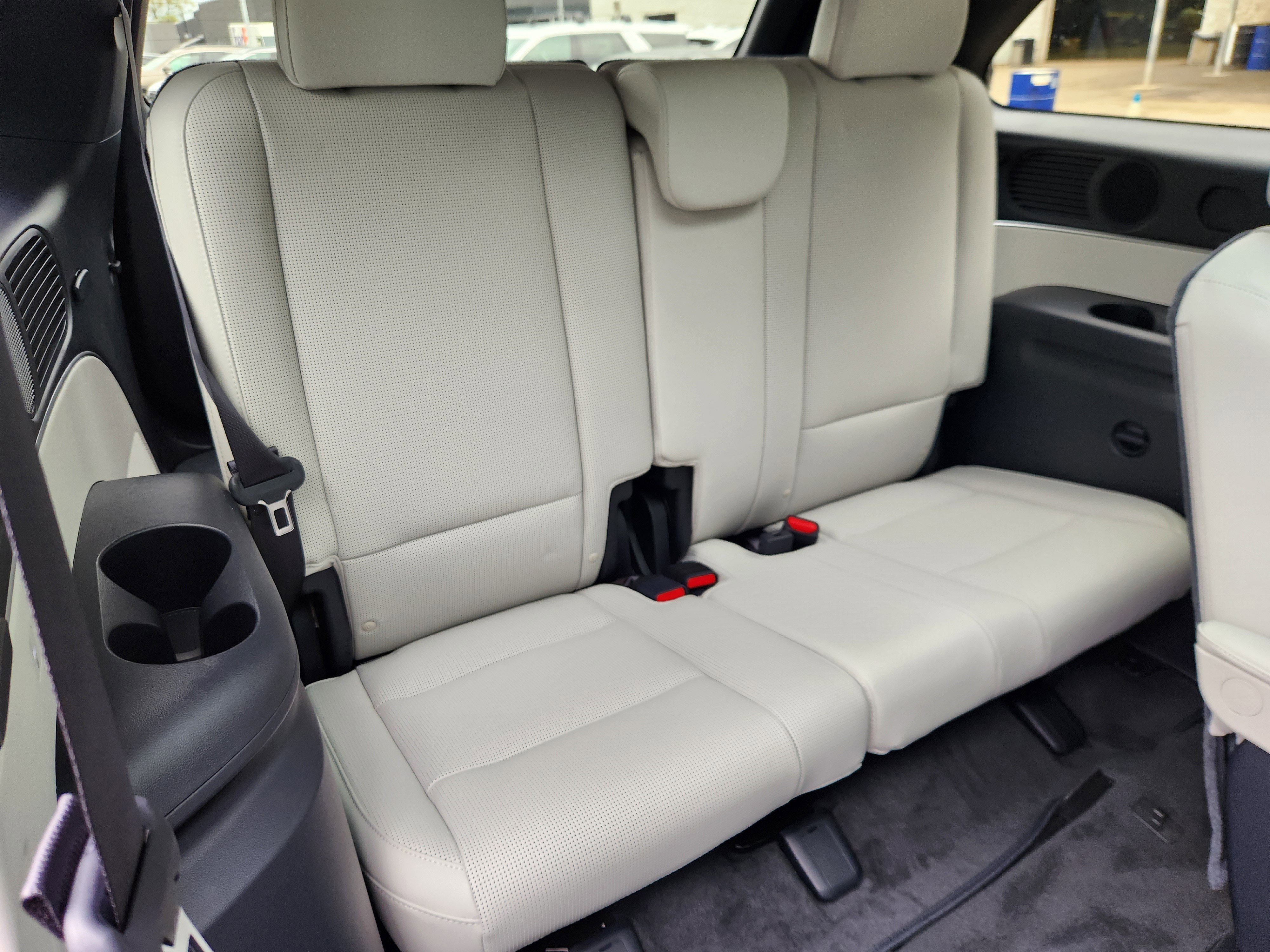 Used 2026 Hyundai Palisade Calligraphy AWD/4WD image 17