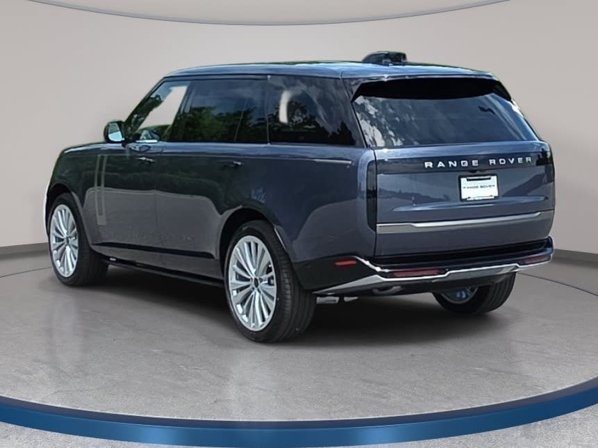 New 2026 Land Rover Range Rover Long Wheelbase SE AWD/4WD image 7