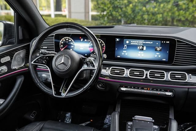 Used 2024 Mercedes-Benz GLS 450 4MATIC w/ Pinnacle Trim Package image 27