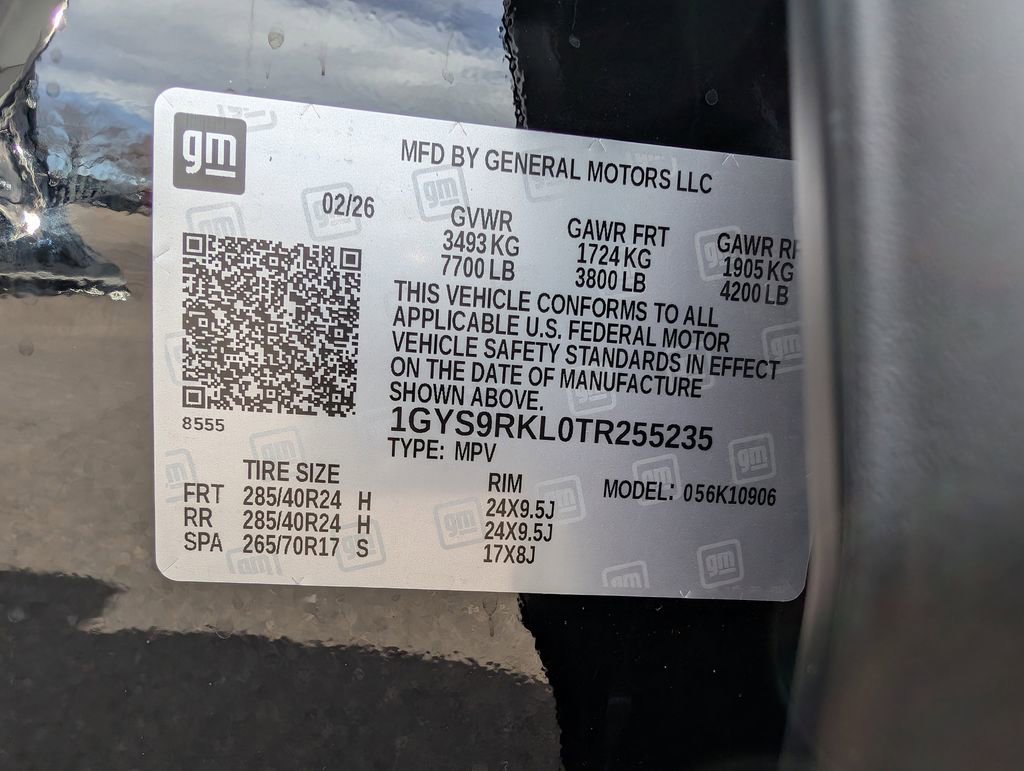 Certified 2026 Cadillac Escalade ESV Platinum Sport AWD/4WD image 35