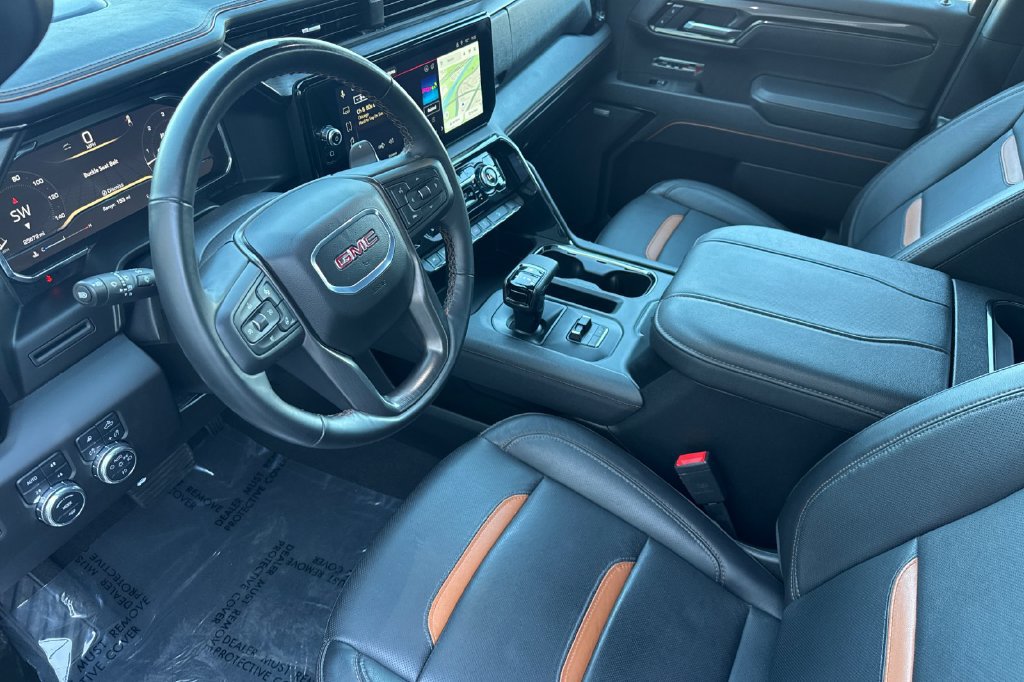 Used 2025 GMC Sierra 1500 AT4 AWD/4WD image 3