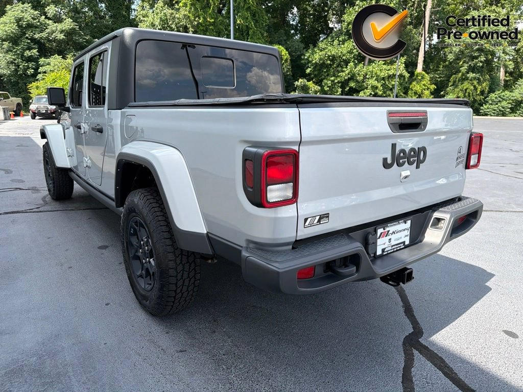 Certified 2023 Jeep Gladiator Sport AWD/4WD image 17