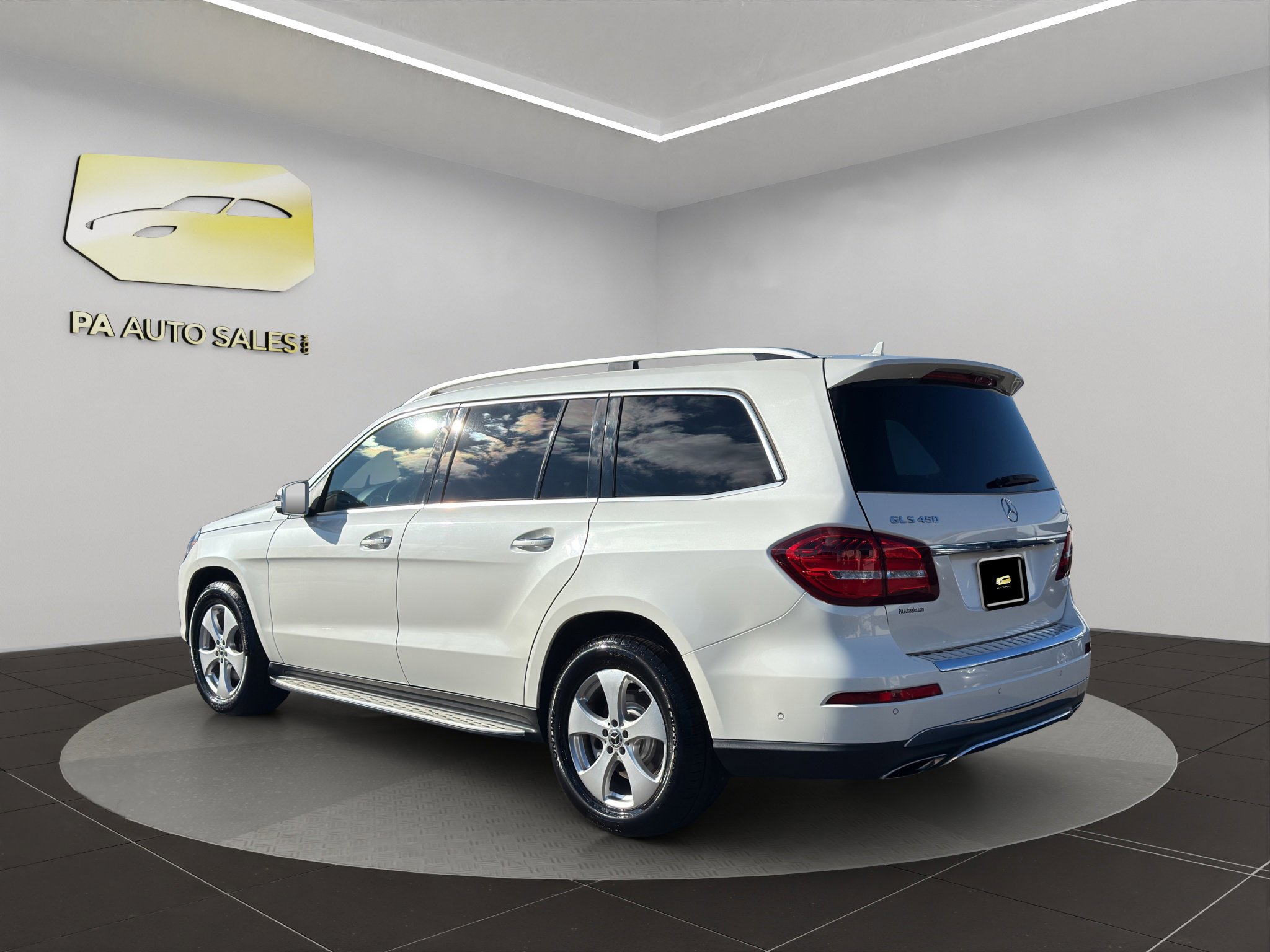 Used 2018 Mercedes-Benz GLS 450 4MATIC image 5