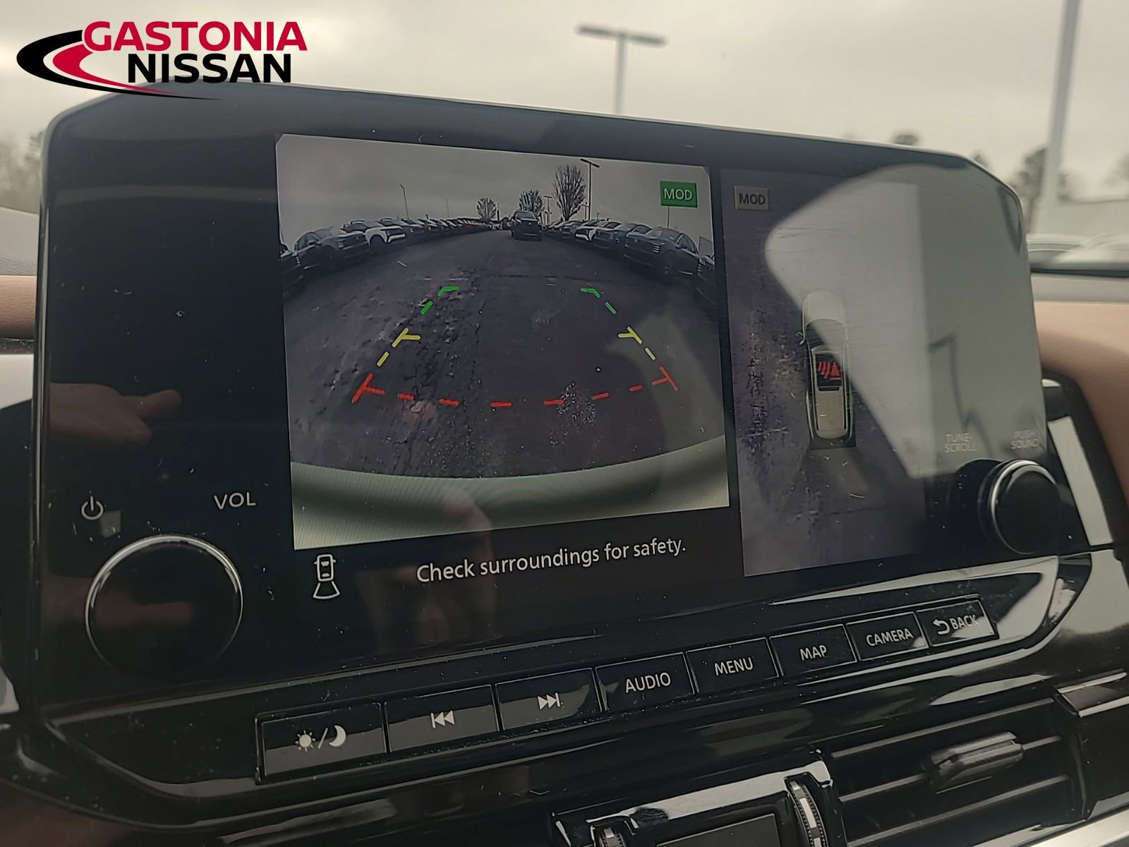 Used 2024 Nissan Pathfinder Platinum w/ Cargo Package image 44