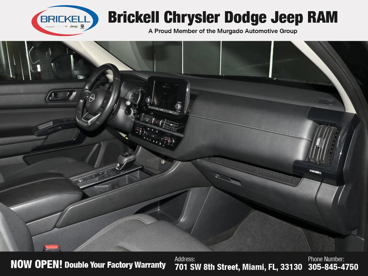 Used 2025 Nissan Pathfinder SV FWD image 14