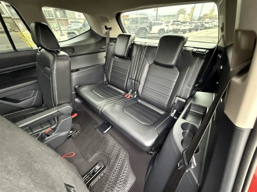 Used 2021 Volkswagen Atlas SEL Premium AWD/4WD image 28