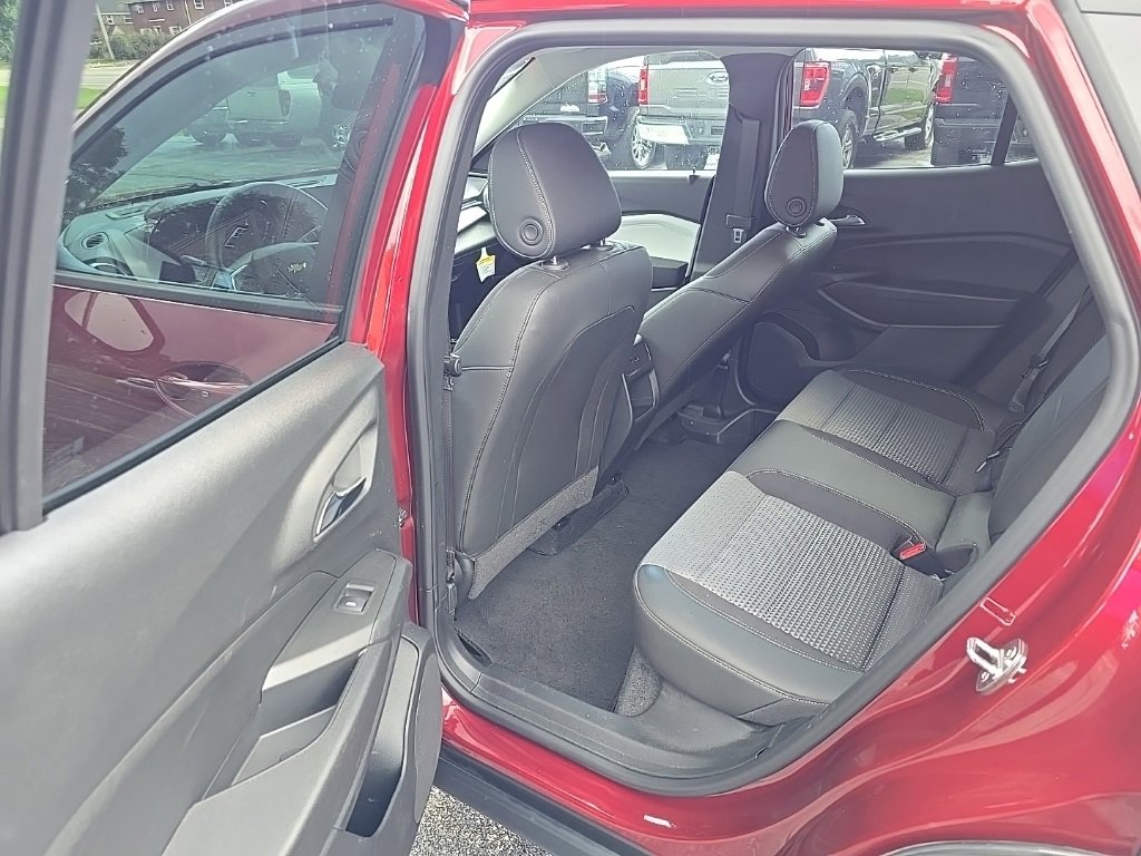 Used 2024 Chevrolet Trax LT w/ Driver Confidence Package image 14