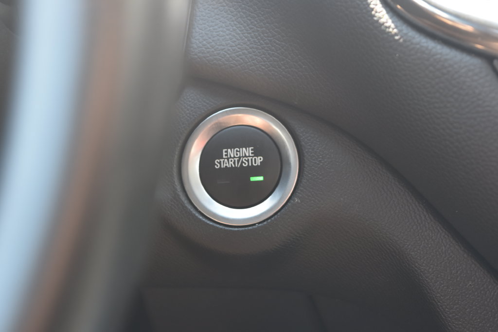 Used 2024 Chevrolet Equinox LT FWD image 16