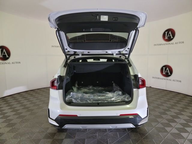 New 2025 BMW X1 xDrive28i w/ Premium Package image 8