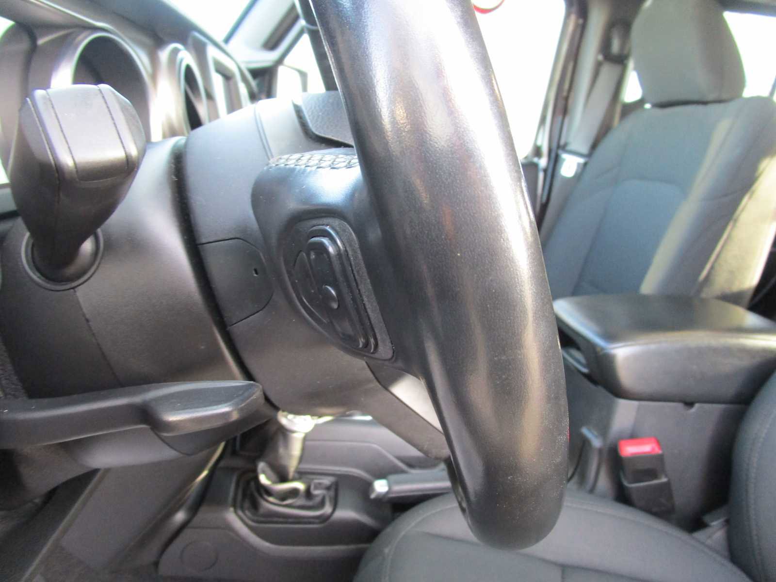 Certified 2021 Jeep Gladiator Sport image 16