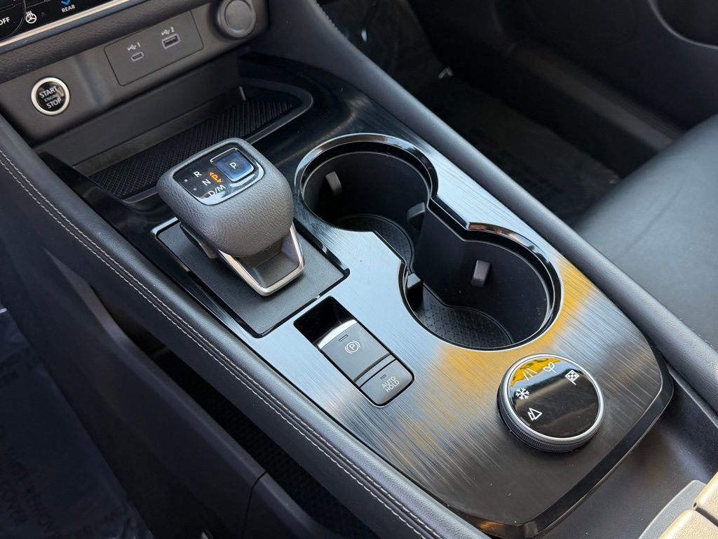 Used 2021 Nissan Rogue SL w/ Premium Package image 40