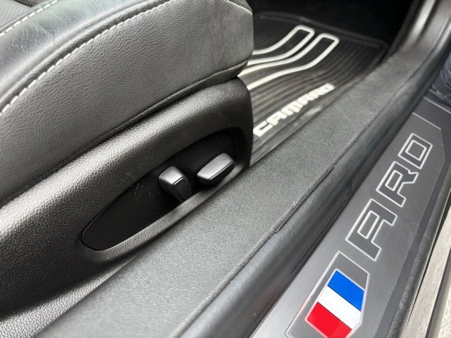 Used 2022 Chevrolet Camaro LT w/ RS Package image 23
