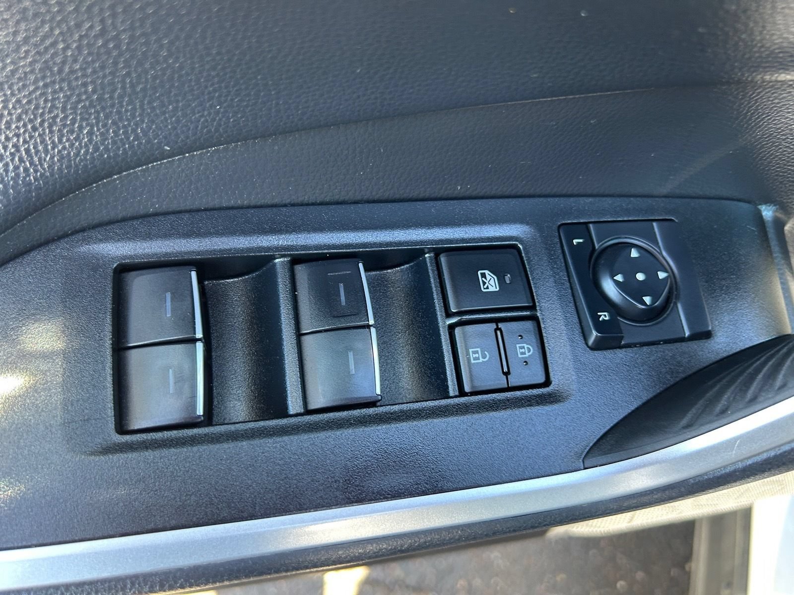 Used 2024 Toyota RAV4 Adventure AWD/4WD image 22