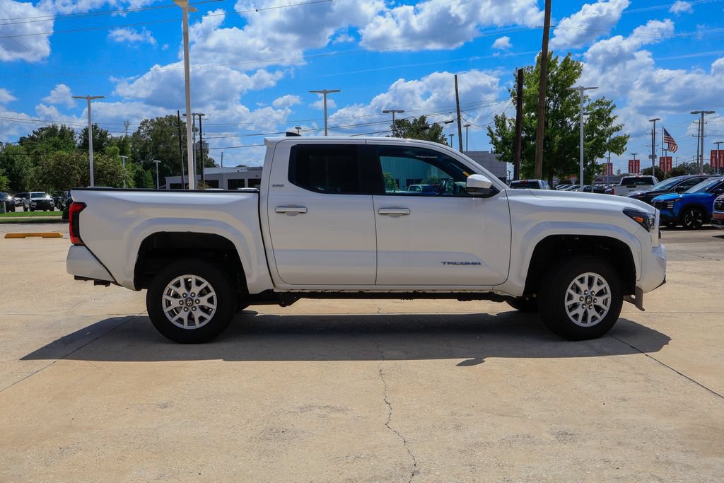 Used 2024 Toyota Tacoma SR5 RWD image 21