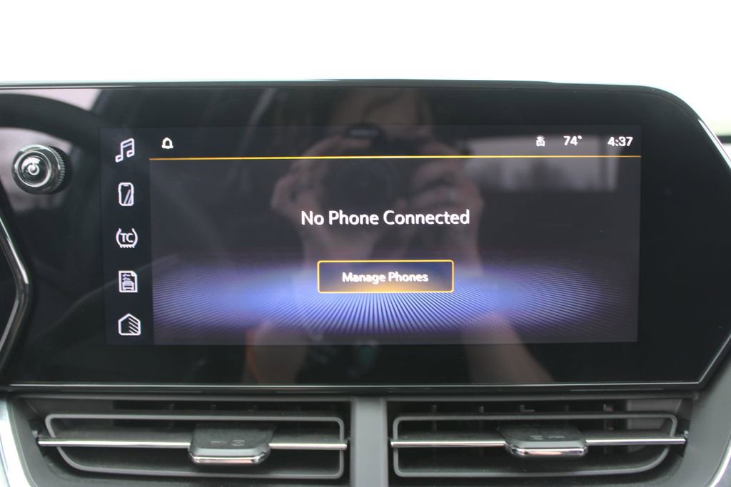 Used 2025 Chevrolet Trax LT image 44