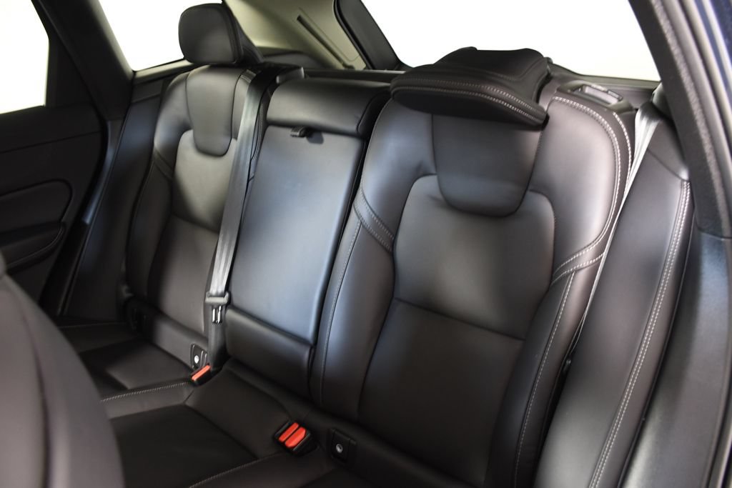 Used 2023 Volvo XC60 B6 Ultimate AWD/4WD image 28