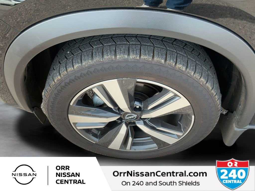 Used 2023 Nissan Rogue Platinum FWD image 9