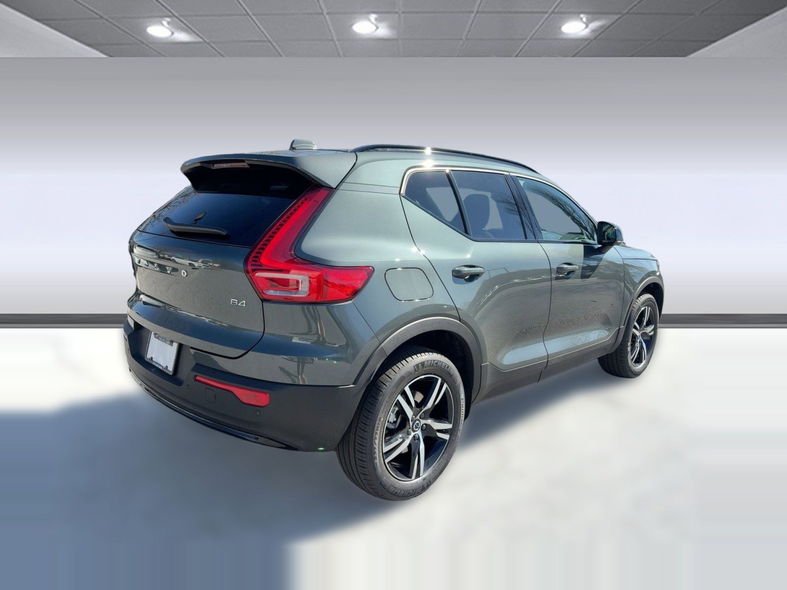 New 2026 Volvo XC40 B4 Core w/ Protection Package image 9