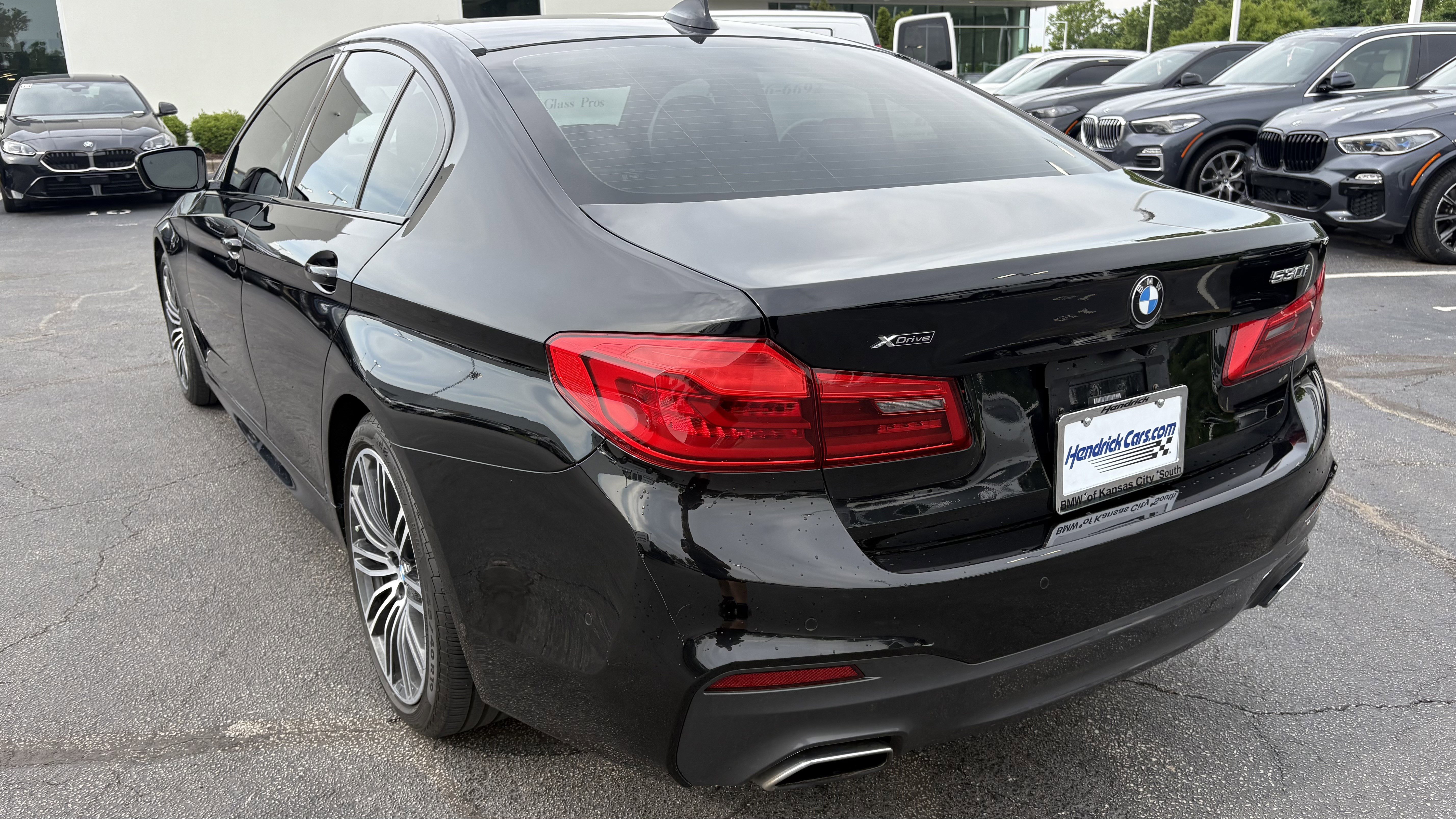 Used 2019 BMW 530i xDrive w/ M Sport Package AWD/4WD image 8