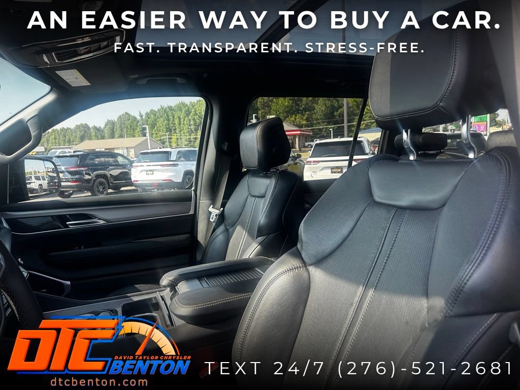 Used 2024 Jeep Wagoneer Series II AWD/4WD image 9