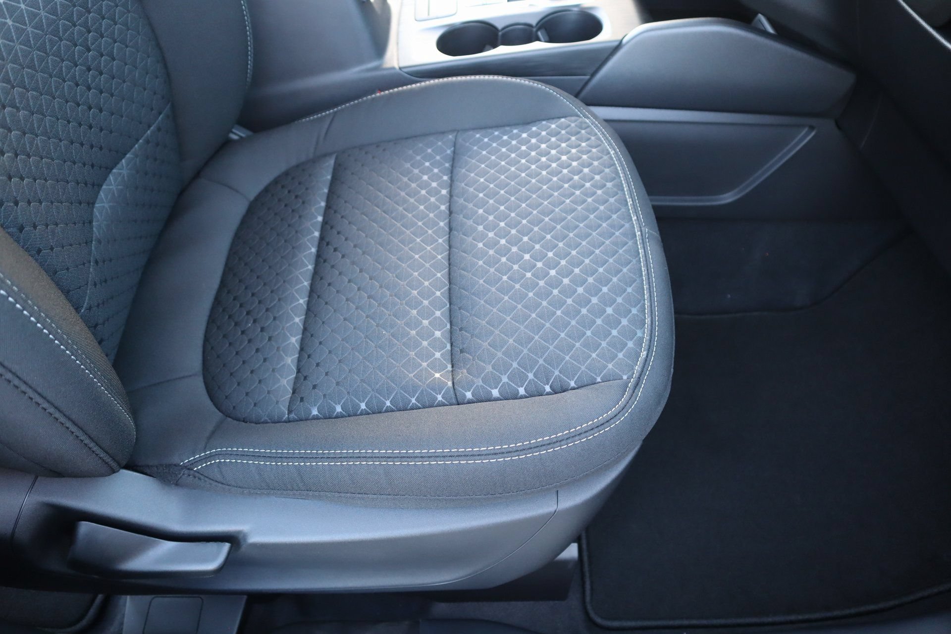New 2026 Ford Escape Active w/ Cold Weather Package FWD image 13