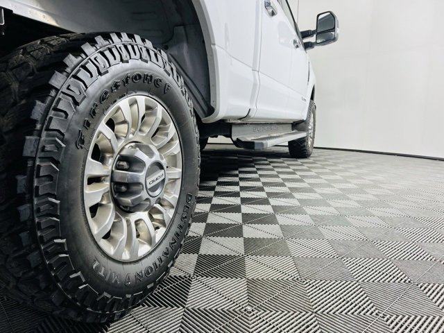 Used 2022 Ford F350 Lariat w/ Chrome Package image 6