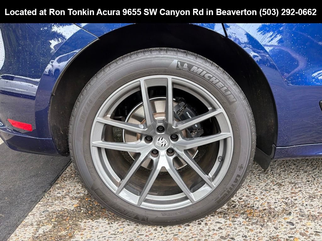 Used 2025 Porsche Macan Turbo AWD/4WD image 9