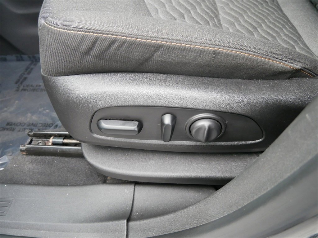 Used 2019 Chevrolet Equinox LT image 15