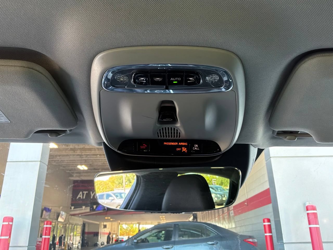 Used 2019 Volvo S90 T6 Momentum AWD/4WD image 17