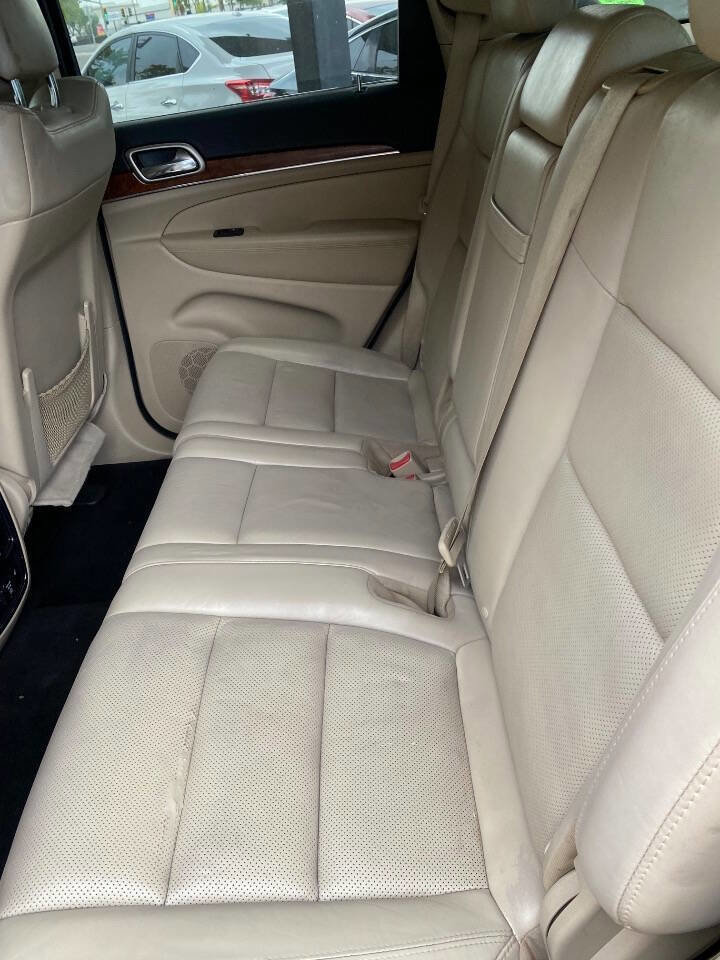 Used 2013 Jeep Grand Cherokee Limited w/ Luxury Group II image 12