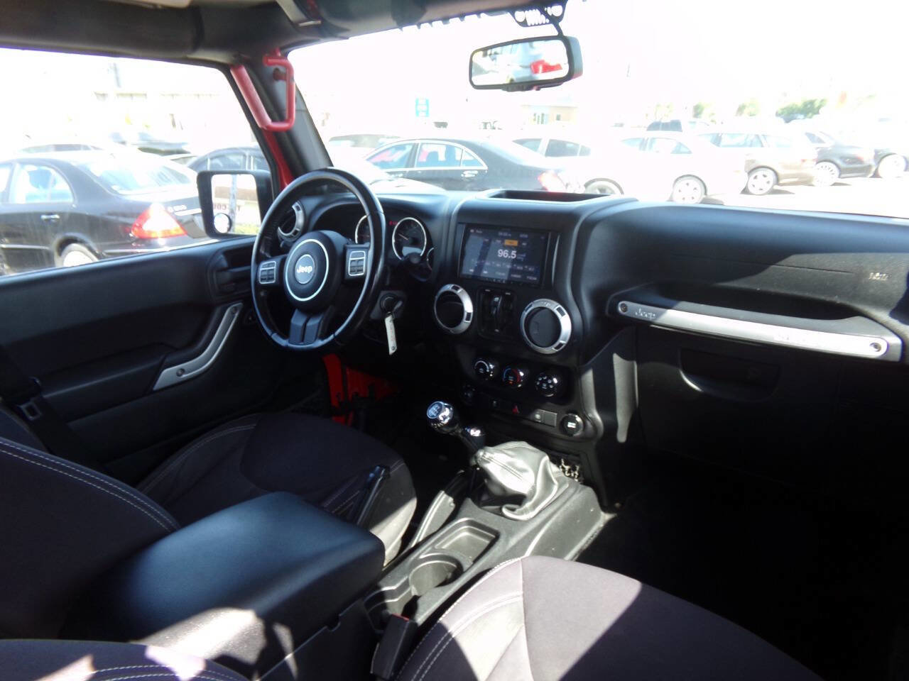 Used 2014 Jeep Wrangler Unlimited Sahara w/ Connectivity Group image 25