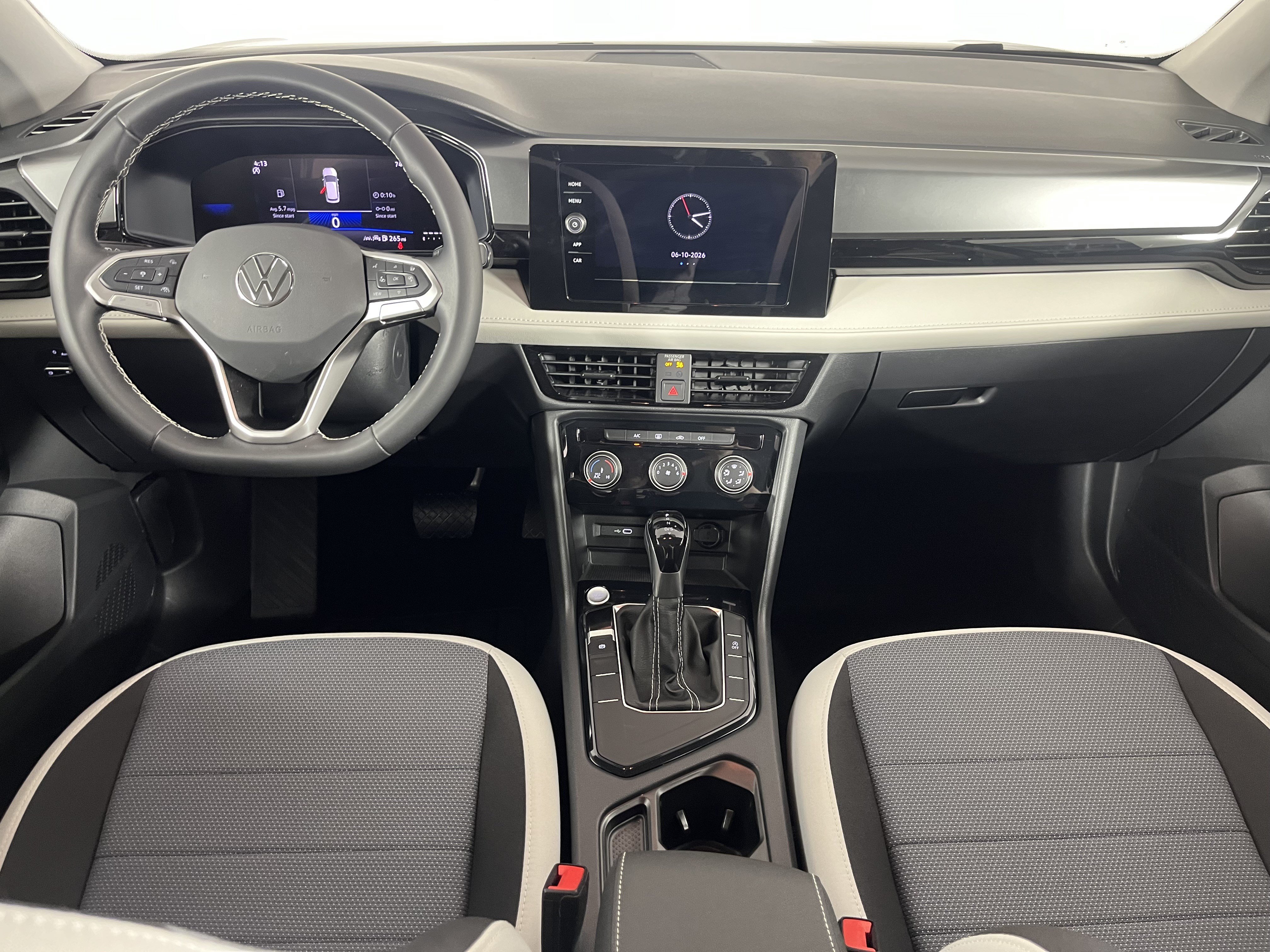 Certified 2025 Volkswagen Taos S FWD image 10