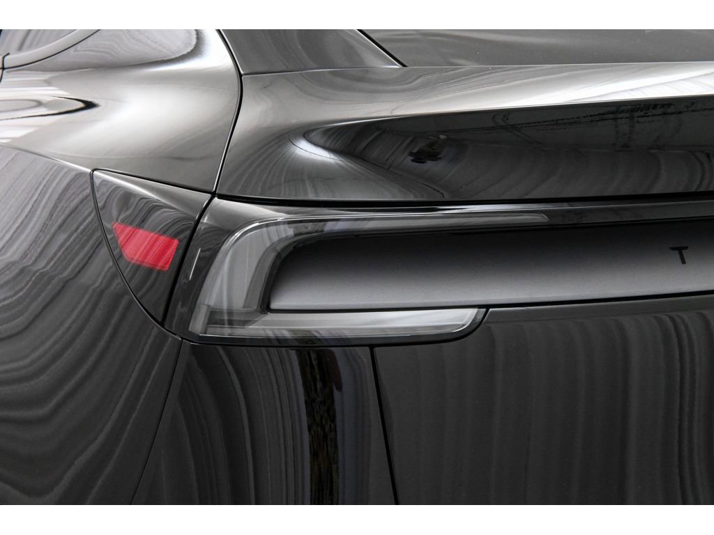 Used 2026 Tesla Model Y Long Range RWD image 25