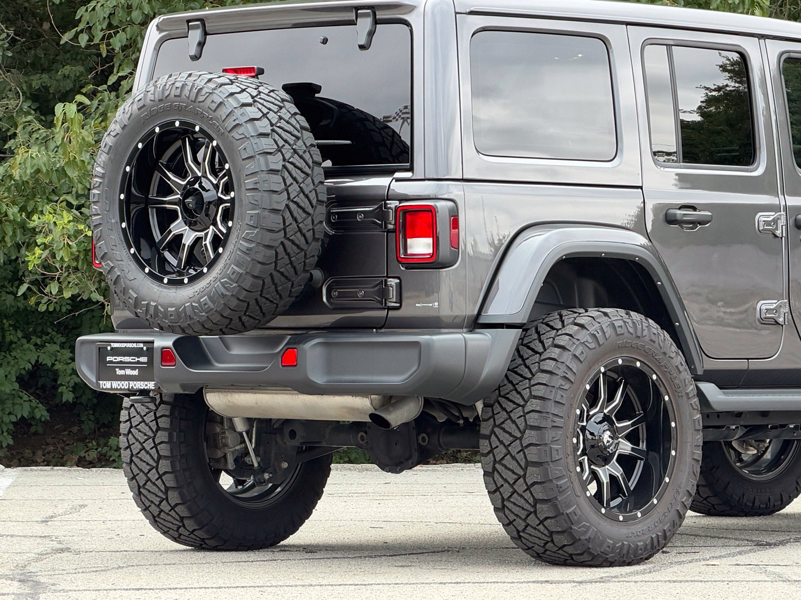 Used 2021 Jeep Wrangler Unlimited Sahara AWD/4WD image 8