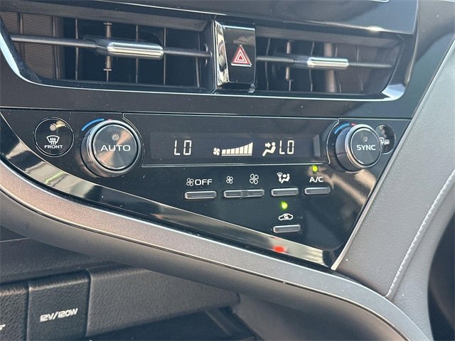 Used 2024 Toyota Camry SE image 37
