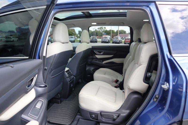 Used 2022 Subaru Ascent Limited w/ Technology Package AWD/4WD image 15