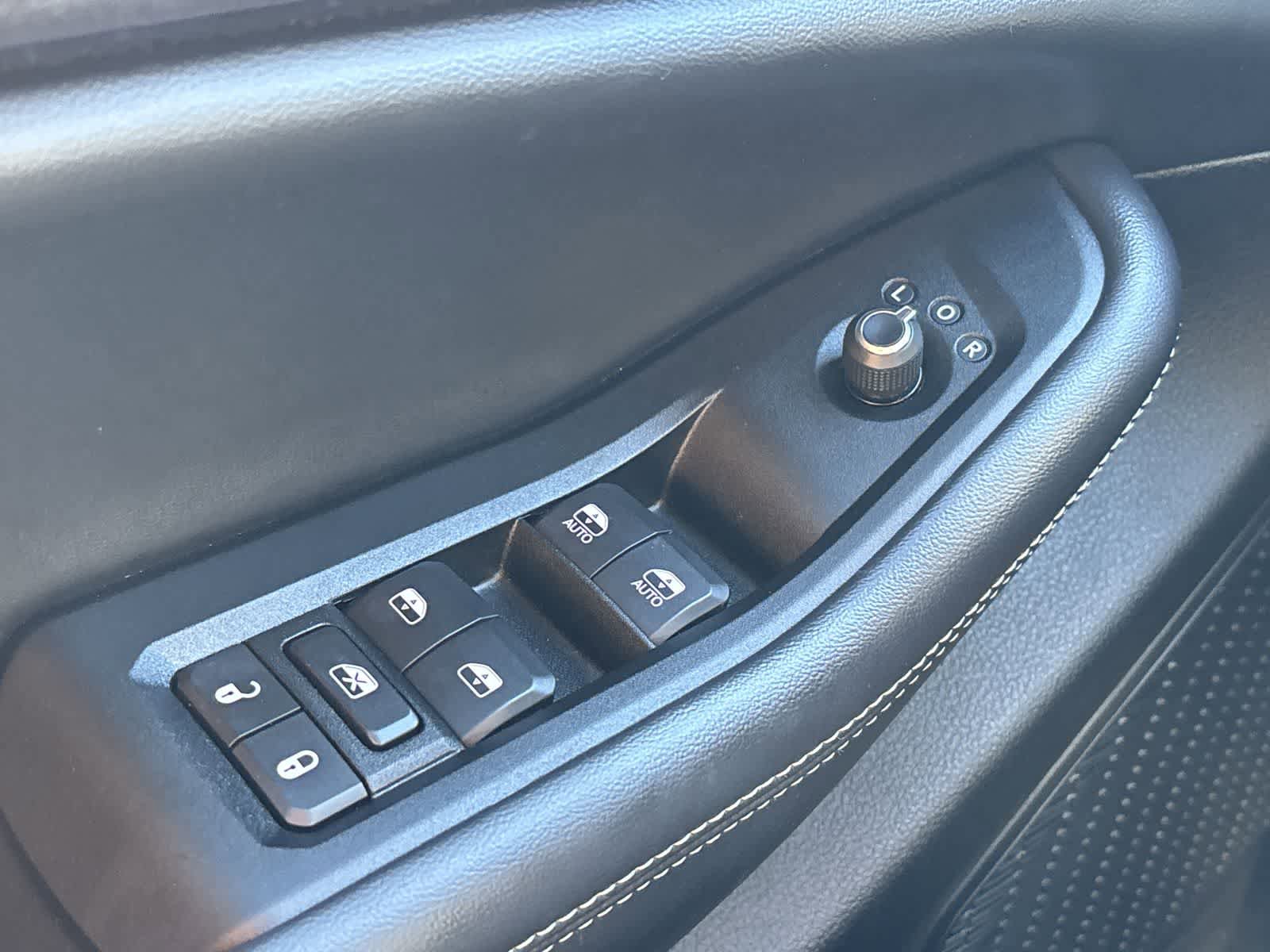 Certified 2023 Jeep Grand Cherokee Altitude AWD/4WD image 29