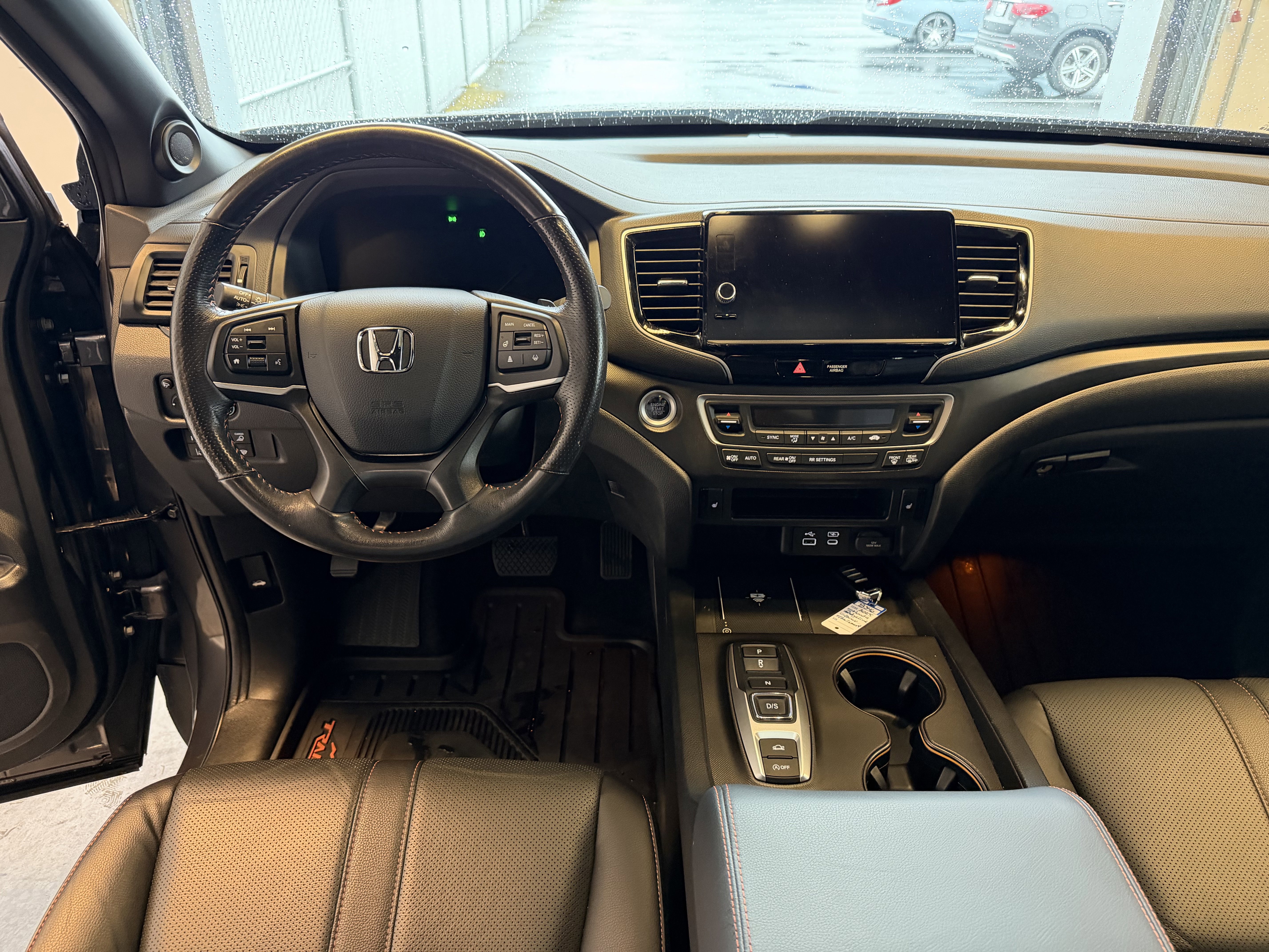 Used 2025 Honda Ridgeline TrailSport image 10