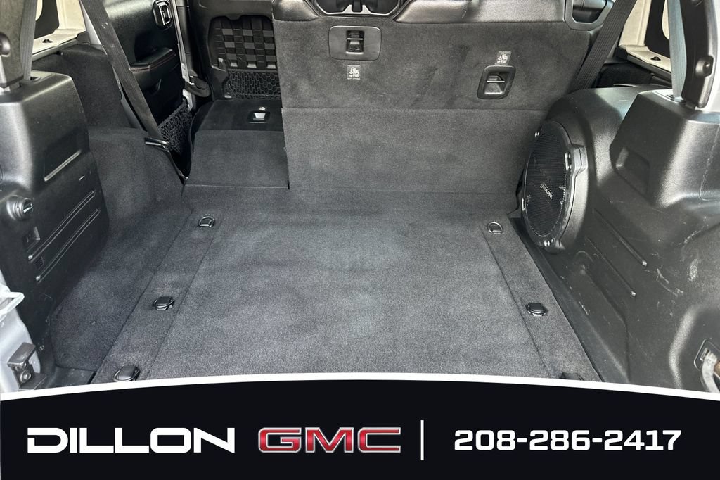 Used 2018 Jeep Wrangler Unlimited Rubicon AWD/4WD image 15