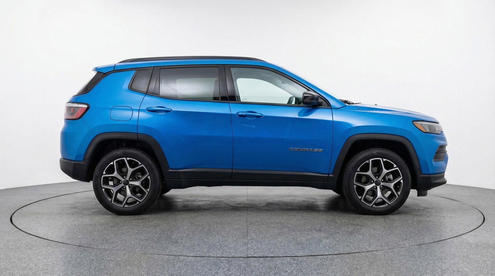 Used 2025 Jeep Compass Limited AWD/4WD image 11