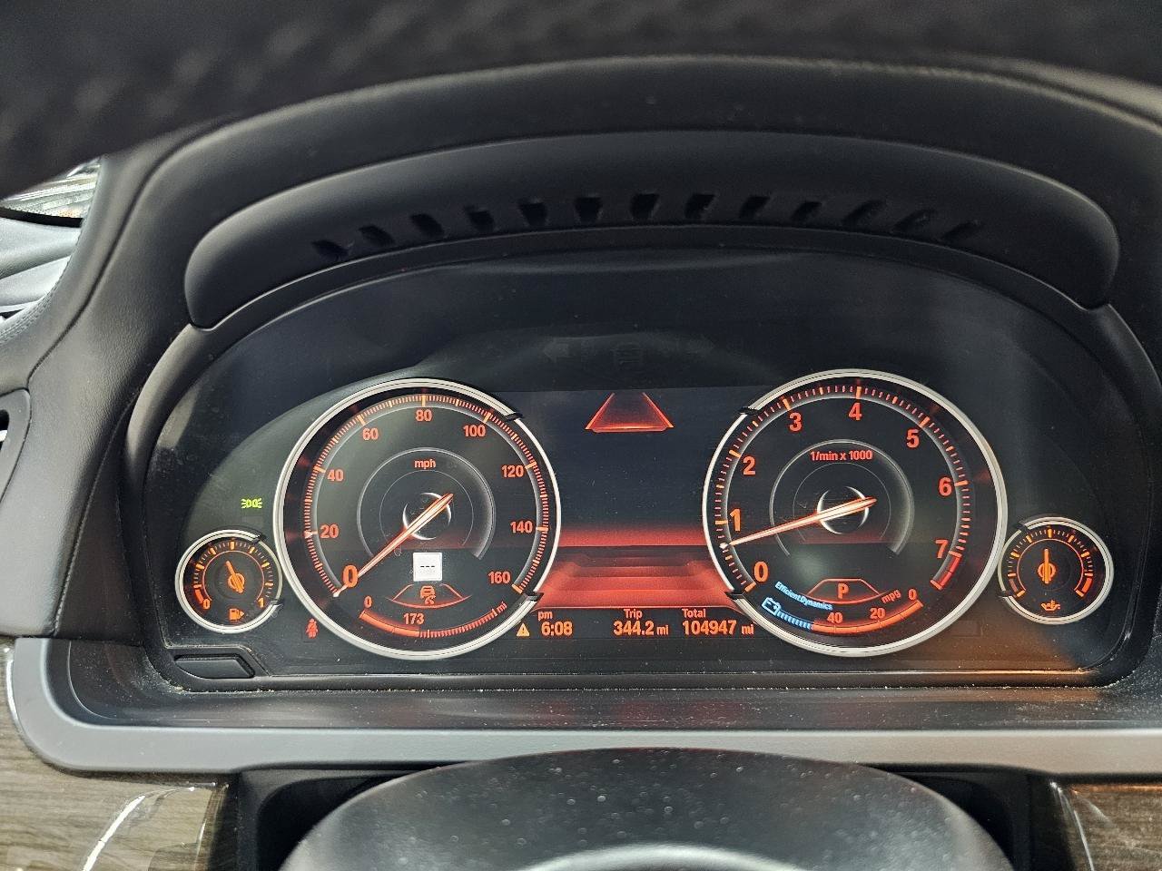 Used 2015 BMW 750i w/ M Sport Edition RWD image 32