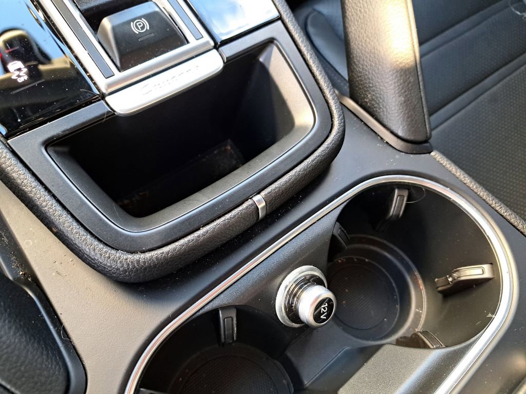 Used 2023 Porsche Cayenne Coupe image 27