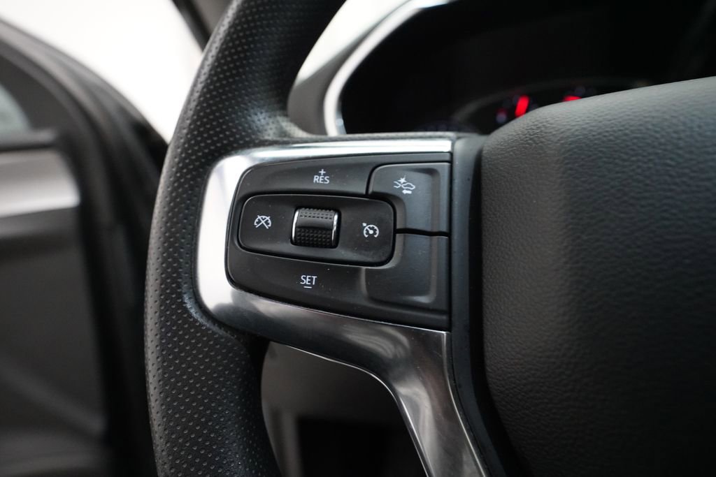 Used 2025 Chevrolet Blazer LT AWD/4WD image 17