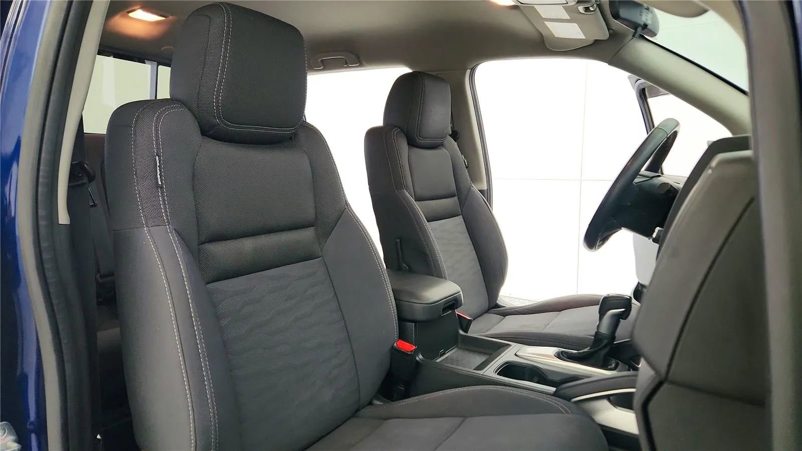 Used 2022 Nissan Frontier SV image 37