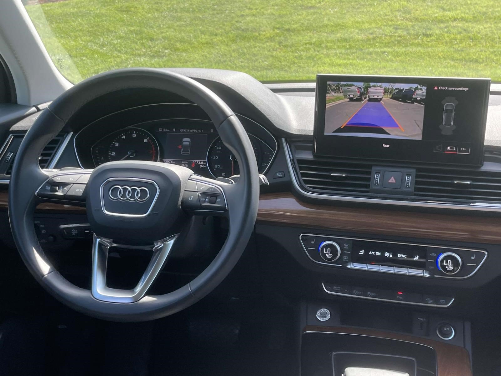 Used 2023 Audi Q5 2.0T Premium w/ Convenience Package AWD/4WD image 13