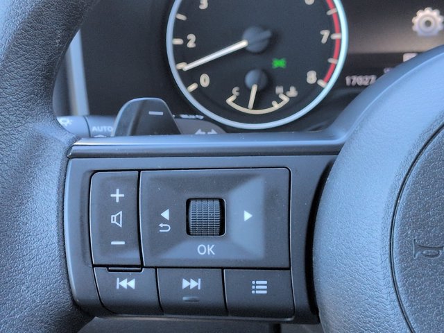 Used 2023 Nissan Rogue S FWD image 24
